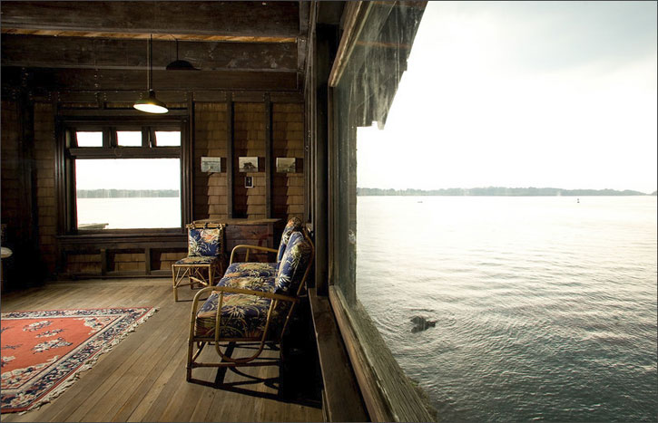 House In The Middle Of the Sea at Rhode Island - Interior 2