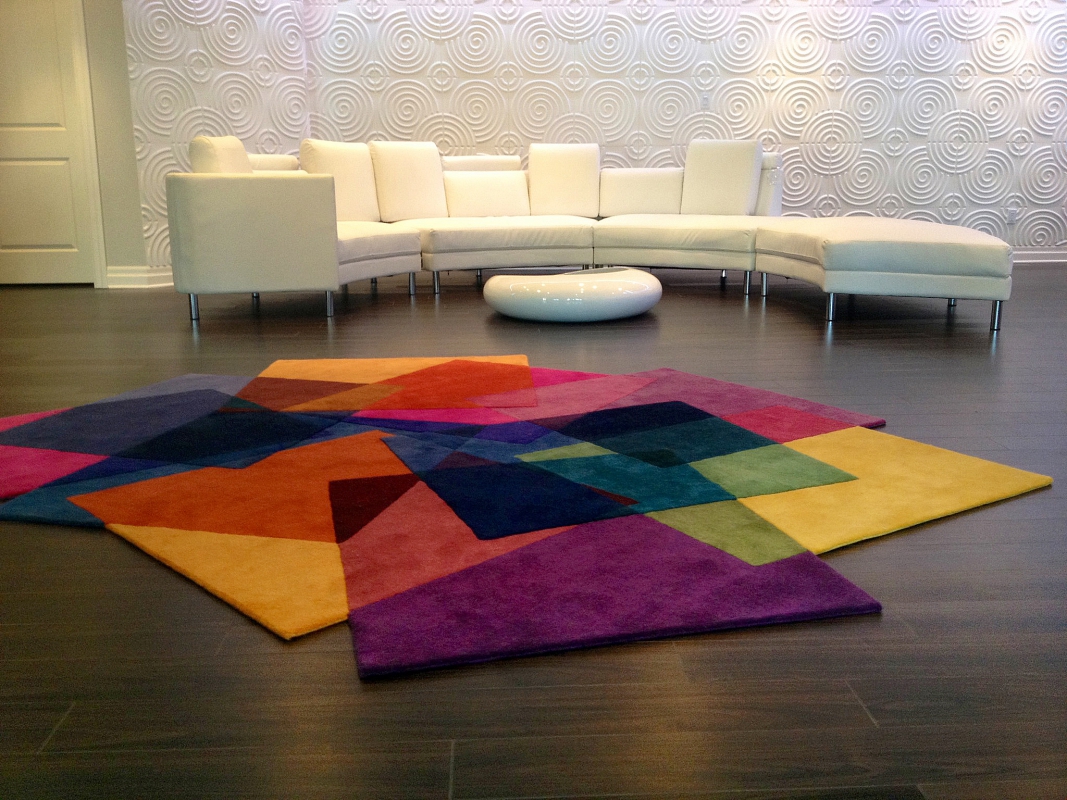 Modern and colorful rug design for modern living room