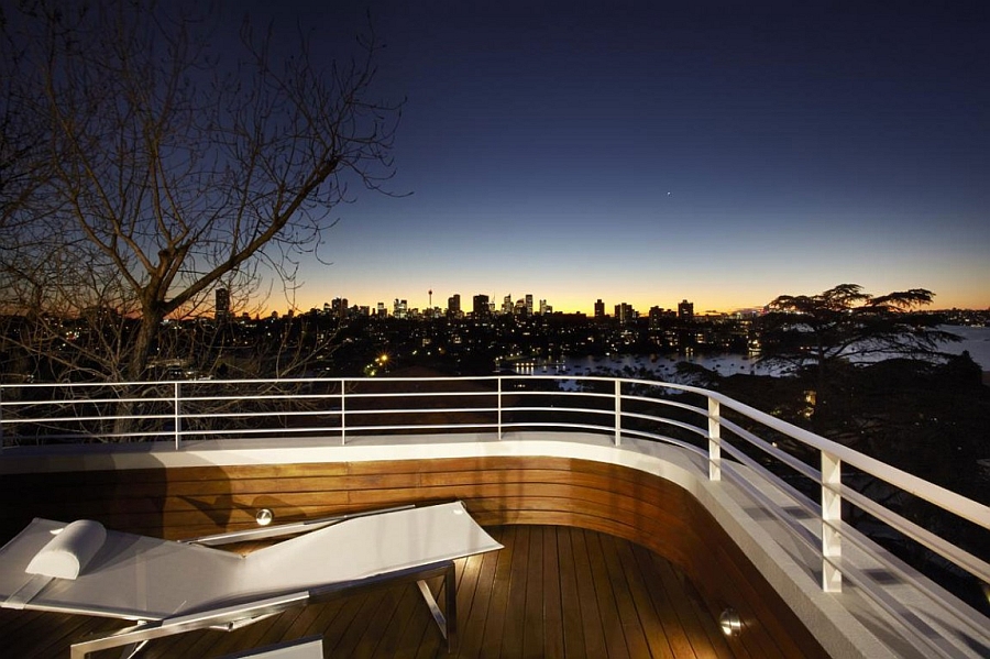 Deck Flooring and Minimalist Furniture Decorations