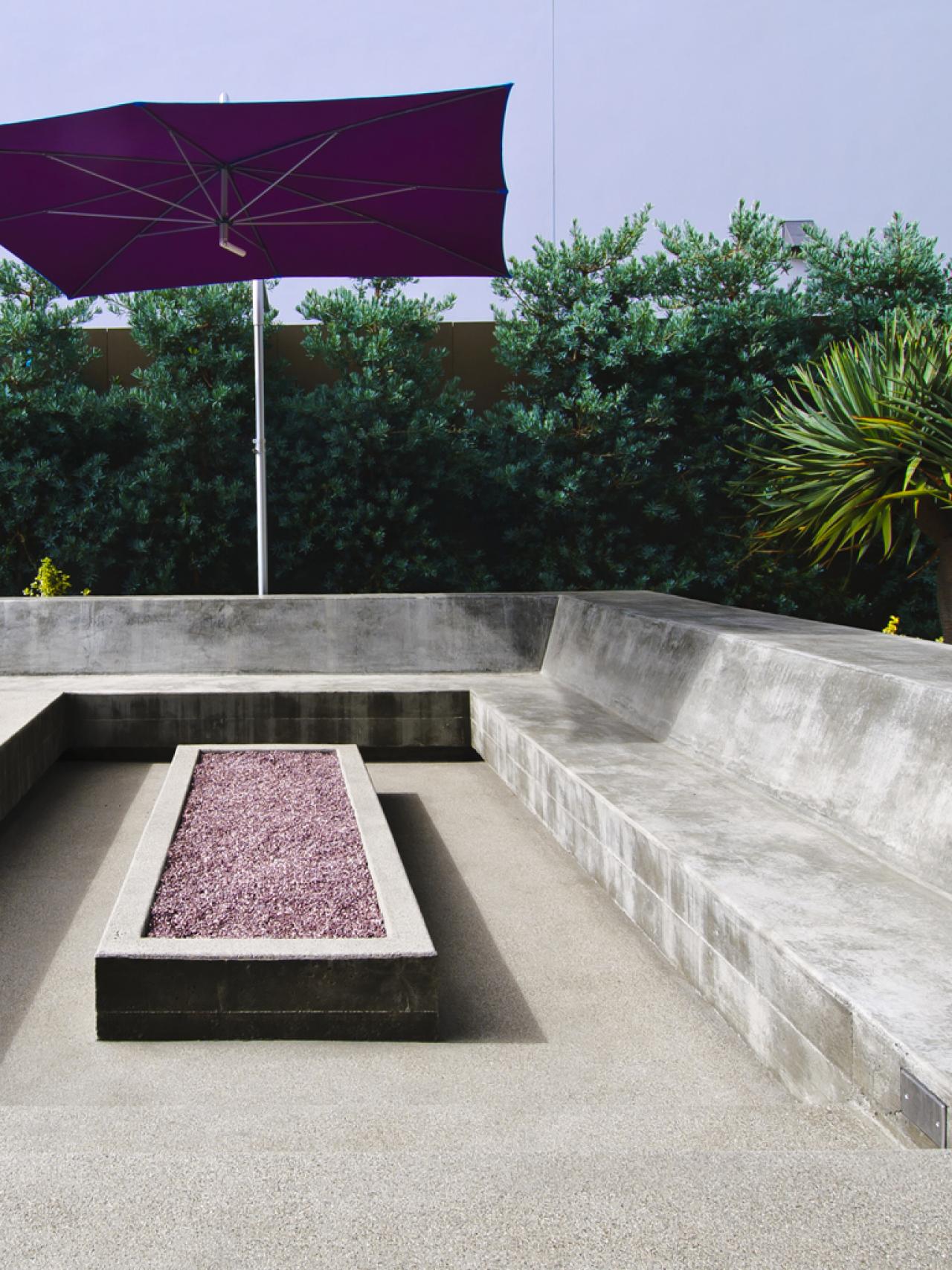 Modern and Simple Patio Design
