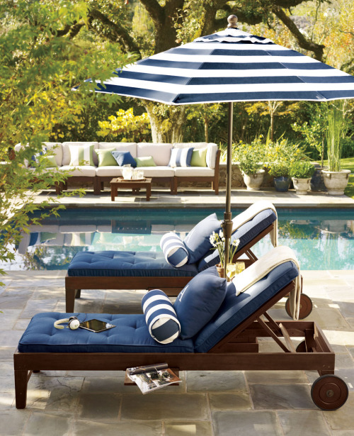 Modern Pool Chaise Lounge Chair