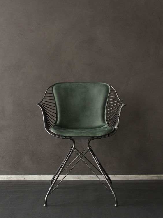Overgaard & Dyrman - Wire Dining Chair in burned steel finish and British racing green leather