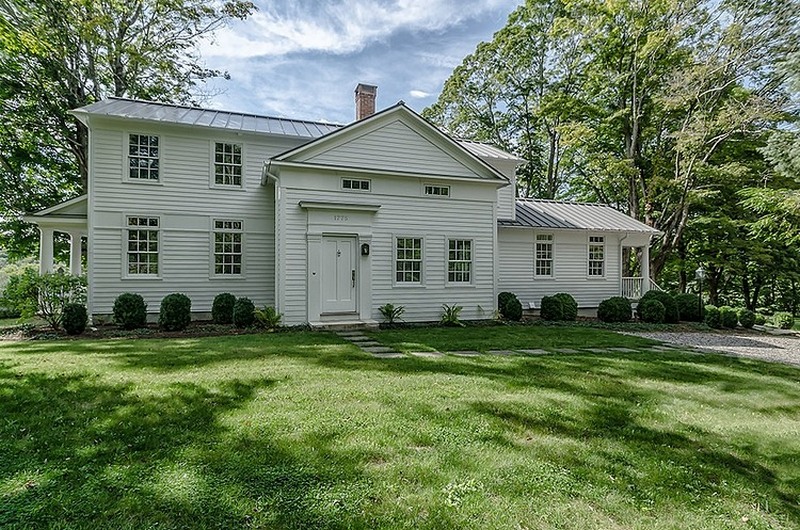 Lawn Circa 1700 Blansfield Builders from Yard Showing Green Exterior Area under That Gave Fresh Atmosphere under There