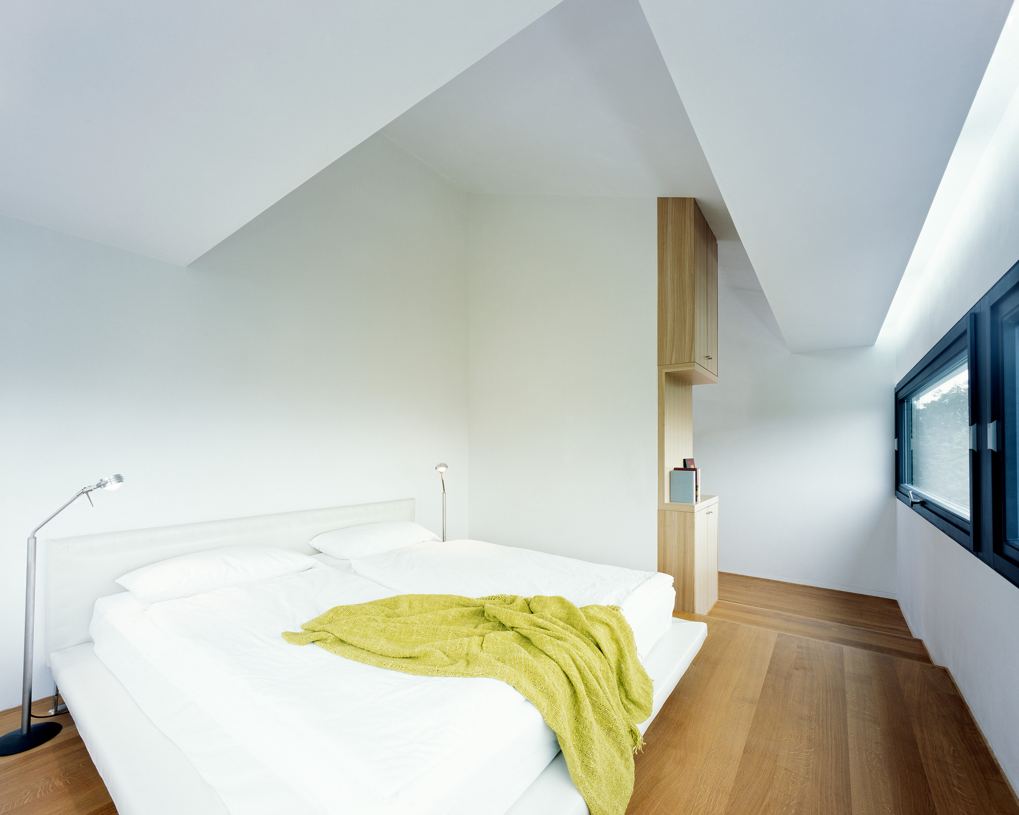 Bedroom Among Green Duvet At House Anna Philipp Arch Lamps under That Glass Windows Added Stylish Decor Bedroom Among Green Duvet At House Anna Philipp Arch Lamps under That Glass Windows Added Stylish Decor