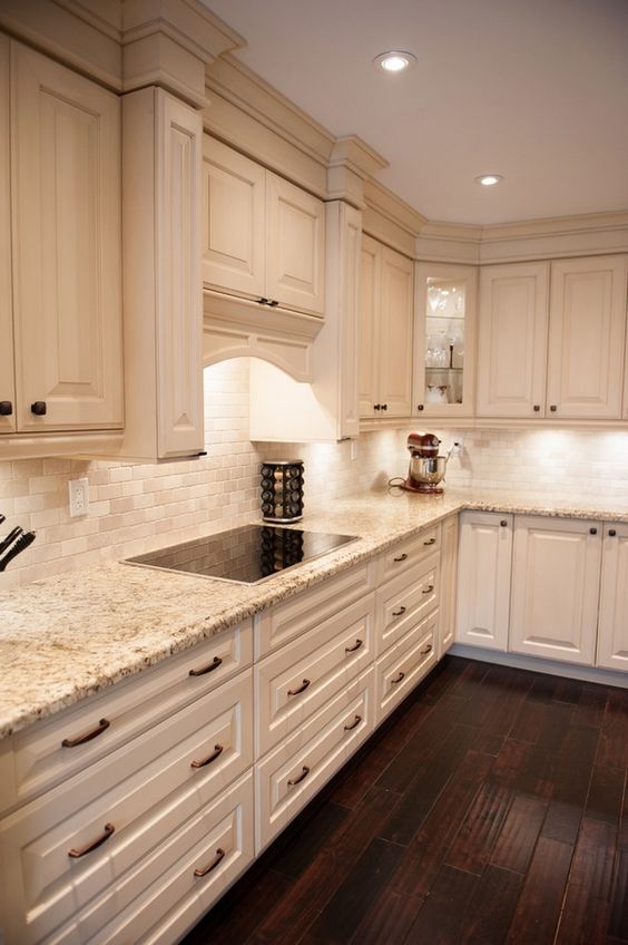 Georgeus Kitchen With Giallo Ornamental Granite Georgeus Kitchen With Giallo Ornamental Granite