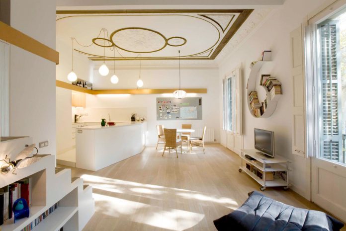 Bright SANTPERE47 House Unitary Room Interior Designed Near Patterned Ceiling Enhanced Aside Pendants