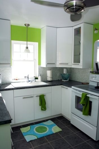 Green and Grey Kitchen Decoration