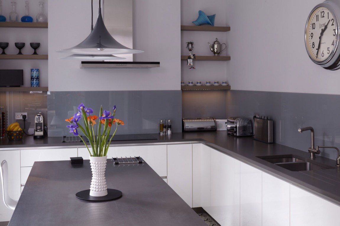 Grey Countertop Of Kitchen Table Added Near A Clock On Wall Decor Grey Countertop Of Kitchen Table Added Near A Clock On Wall Decor