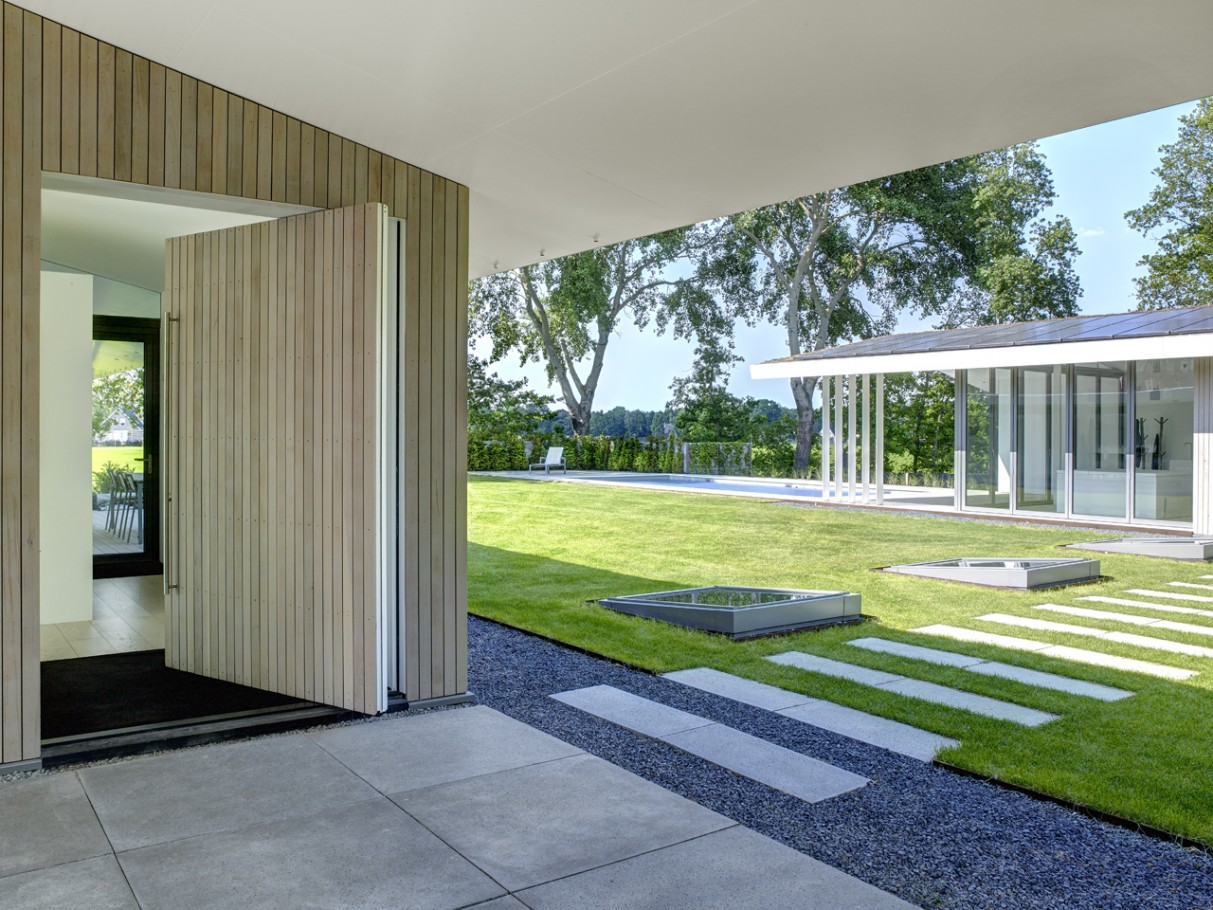 House L by Grosfeld van der Velde Architecten - Unique Wooden Door Design House L by Grosfeld van der Velde Architecten - Unique Wooden Door Design