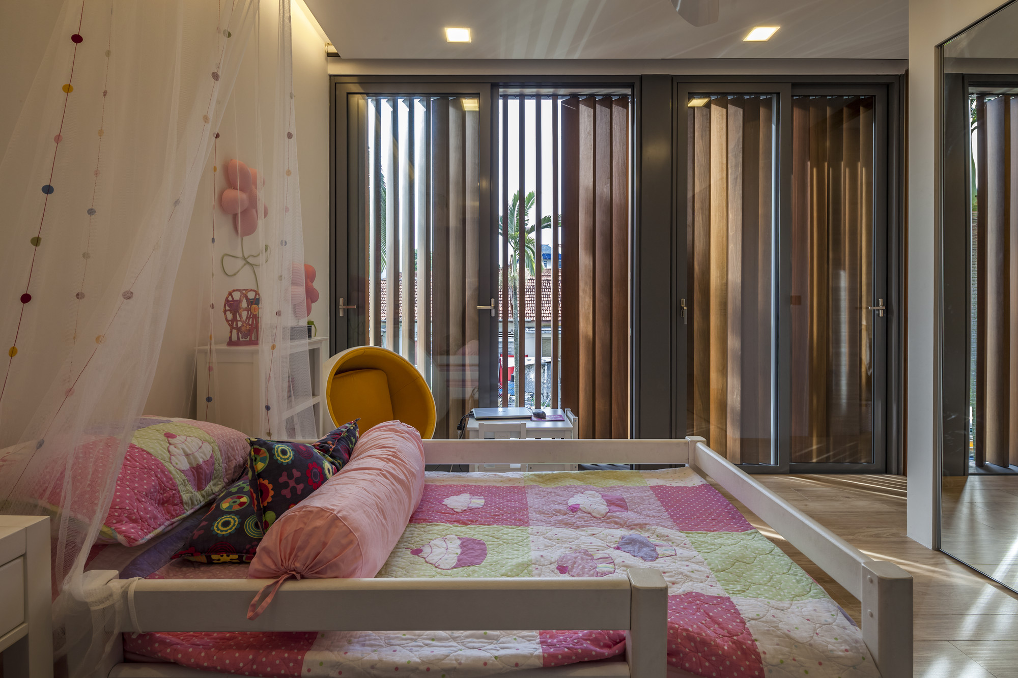 Sunny Side House by Wallflower Architecture + Design - Kids Bedroom 2 Sunny Side House by Wallflower Architecture + Design - Kids Bedroom 2