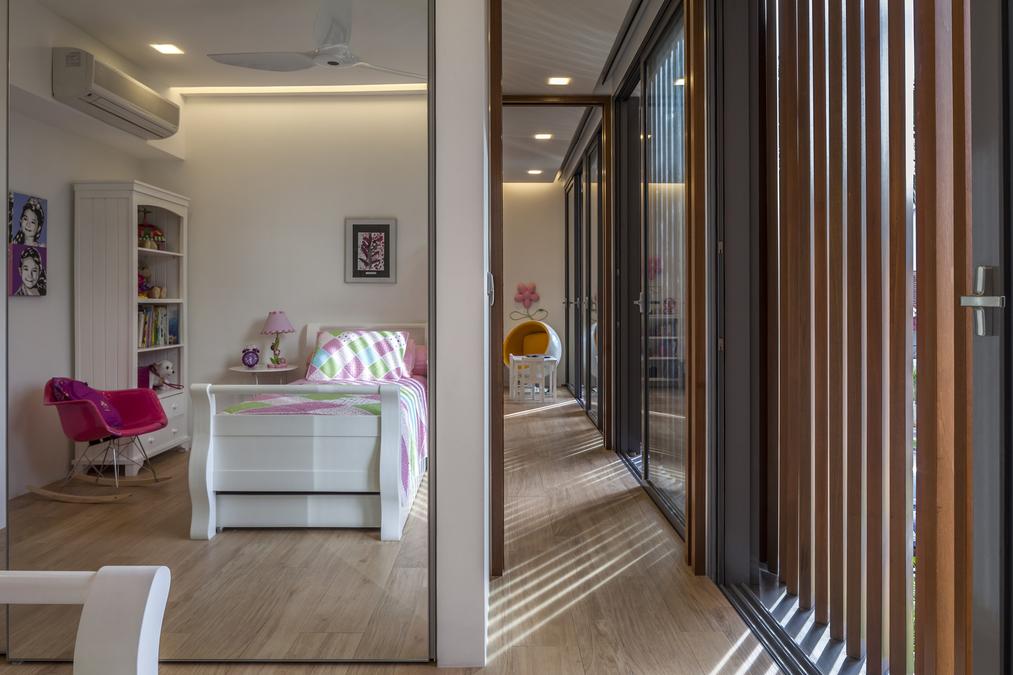 Sunny Side House by Wallflower Architecture + Design - Kids Bedroom Sunny Side House by Wallflower Architecture + Design - Kids Bedroom