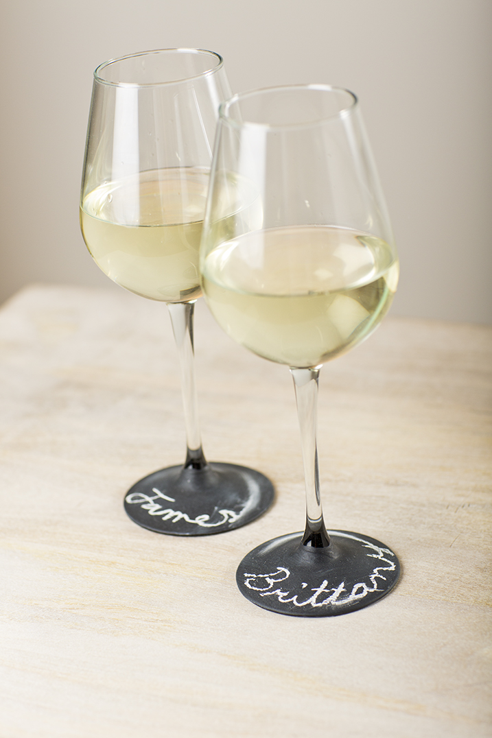 Wine Glasses Design for Chic Christmas Ornaments