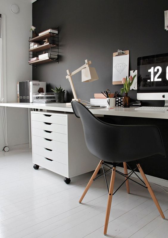 Black and White Office Decorating Ideas for Men