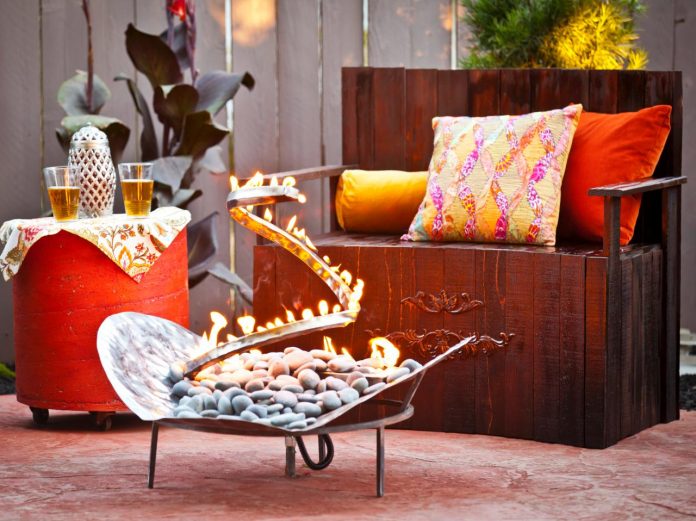 Enchanting Portable Fireplace for Contemporary Terrace and Patio Enchanting Portable Outdoor Fireplace