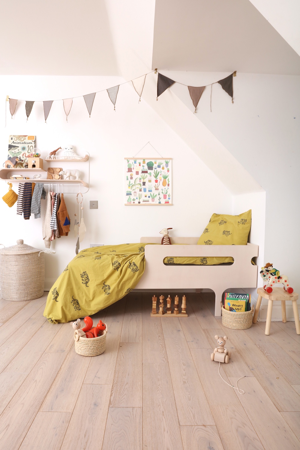 Chloeuberkid rafa kids bedroom natural wooden