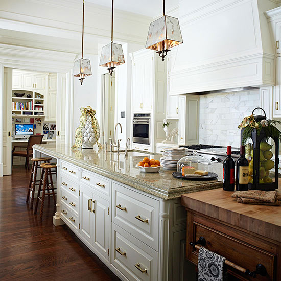 Pendant Lighting for a Traditional Kitchen Pendant Lighting for a Traditional Kitchen