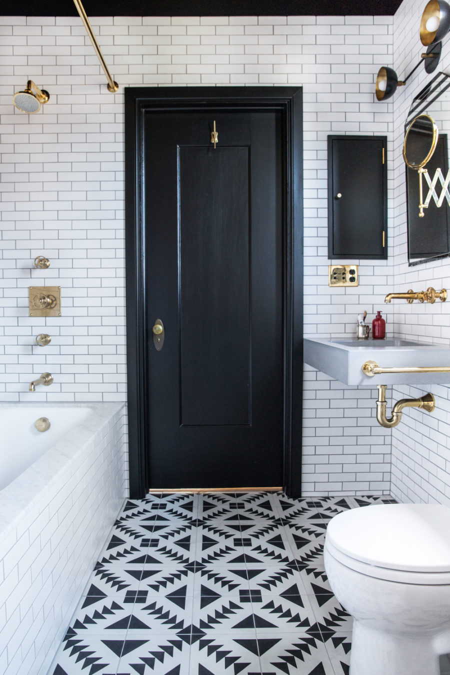 Black and white small bathroom design