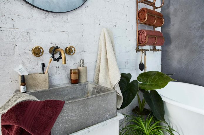 5 Top Small Space Bathroom Remodel Ideas Small bathroom ideas